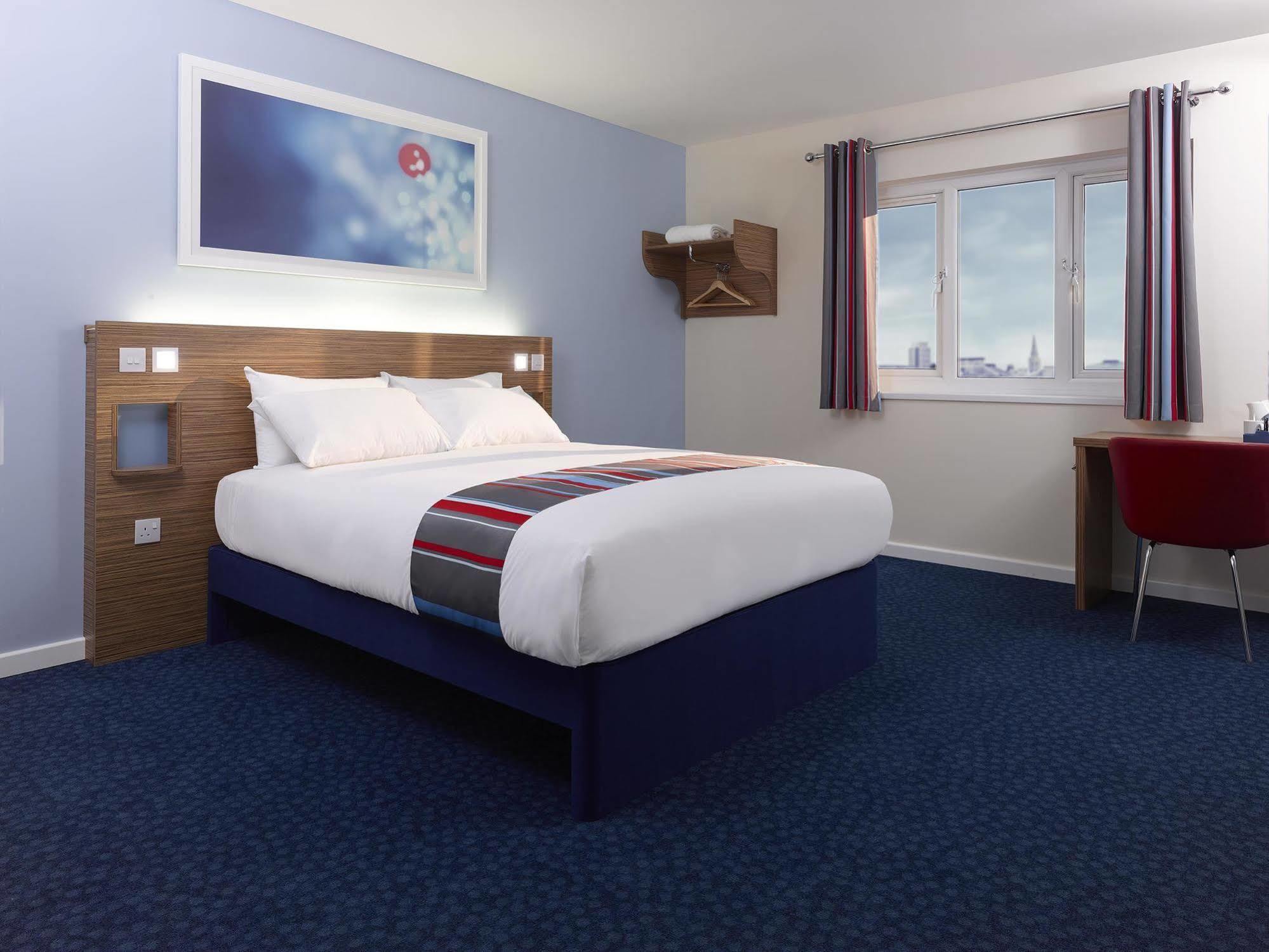 Ibis Budget London Heathrow T5 Slough Eksteriør bilde