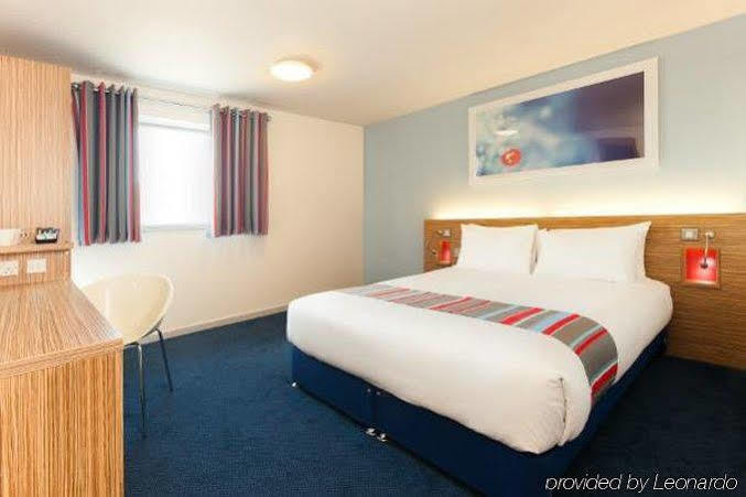 Ibis Budget London Heathrow T5 Slough Eksteriør bilde